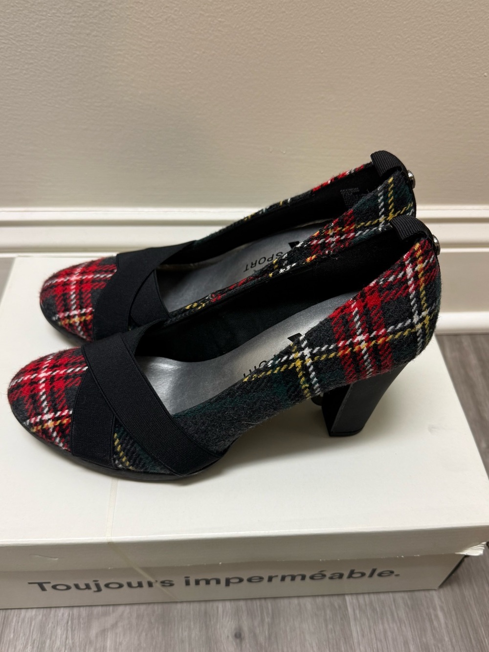 Anne Klein AK Sport Plaid Tartan Pumps Block Heels